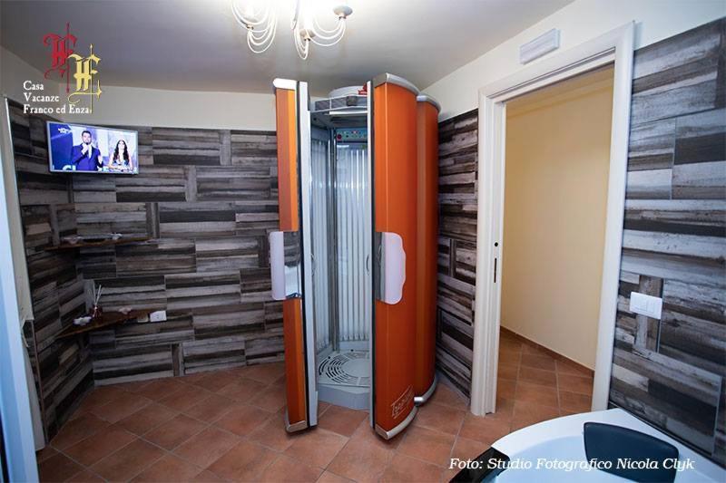Casa Vacanze - Franco Ed Enza Bed & Breakfast San Gregorio Magno Bagian luar foto