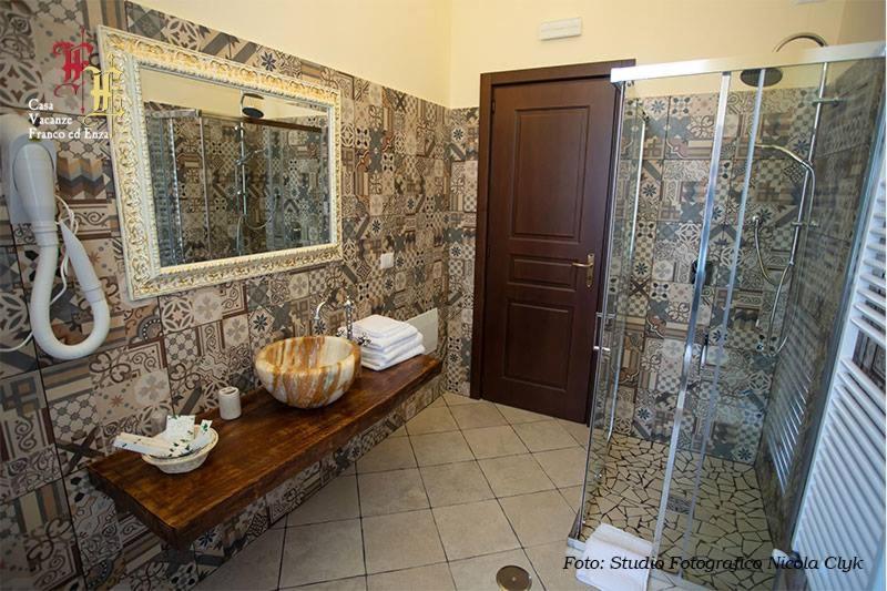 Casa Vacanze - Franco Ed Enza Bed & Breakfast San Gregorio Magno Bagian luar foto