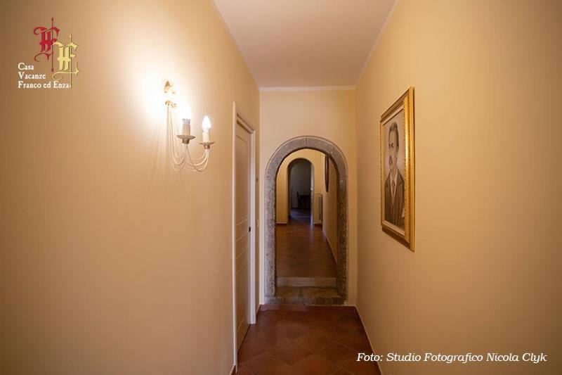 Casa Vacanze - Franco Ed Enza Bed & Breakfast San Gregorio Magno Bagian luar foto
