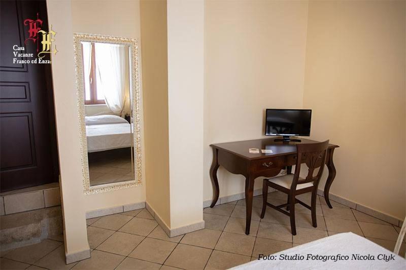 Casa Vacanze - Franco Ed Enza Bed & Breakfast San Gregorio Magno Bagian luar foto